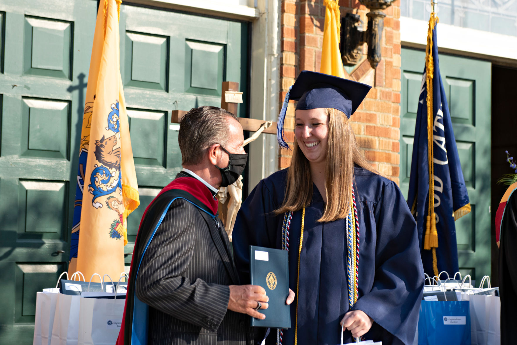 060420_nws_wildwoodcatholicgrad